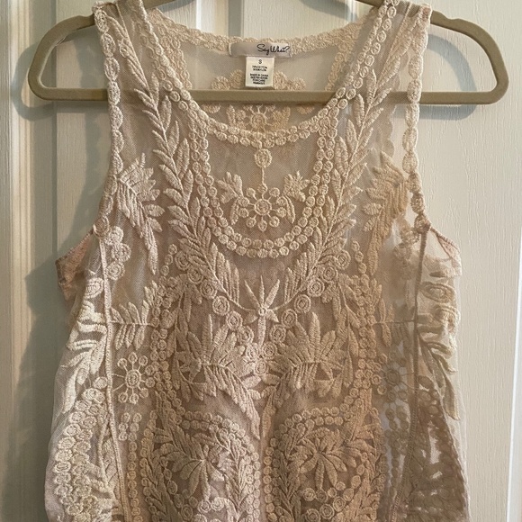 Say What? Tops - LACE TANK -S- EUC!